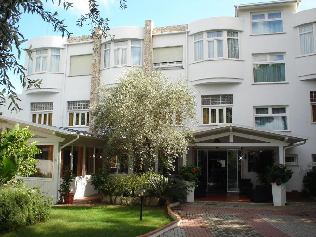 Hotel Capo Circeo Centro Benessere & Padel San Felice Circeo Luaran gambar